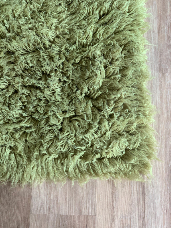 Flokati Rug - Olive - 4000 g/m2 - 5' x 8'